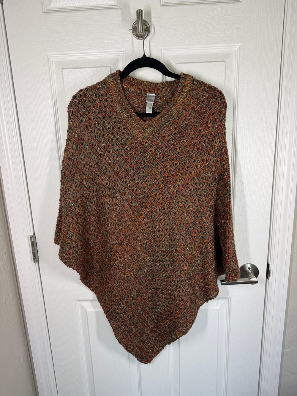 Chicos multicolor knit poncho rust and green with metallic accents O/S